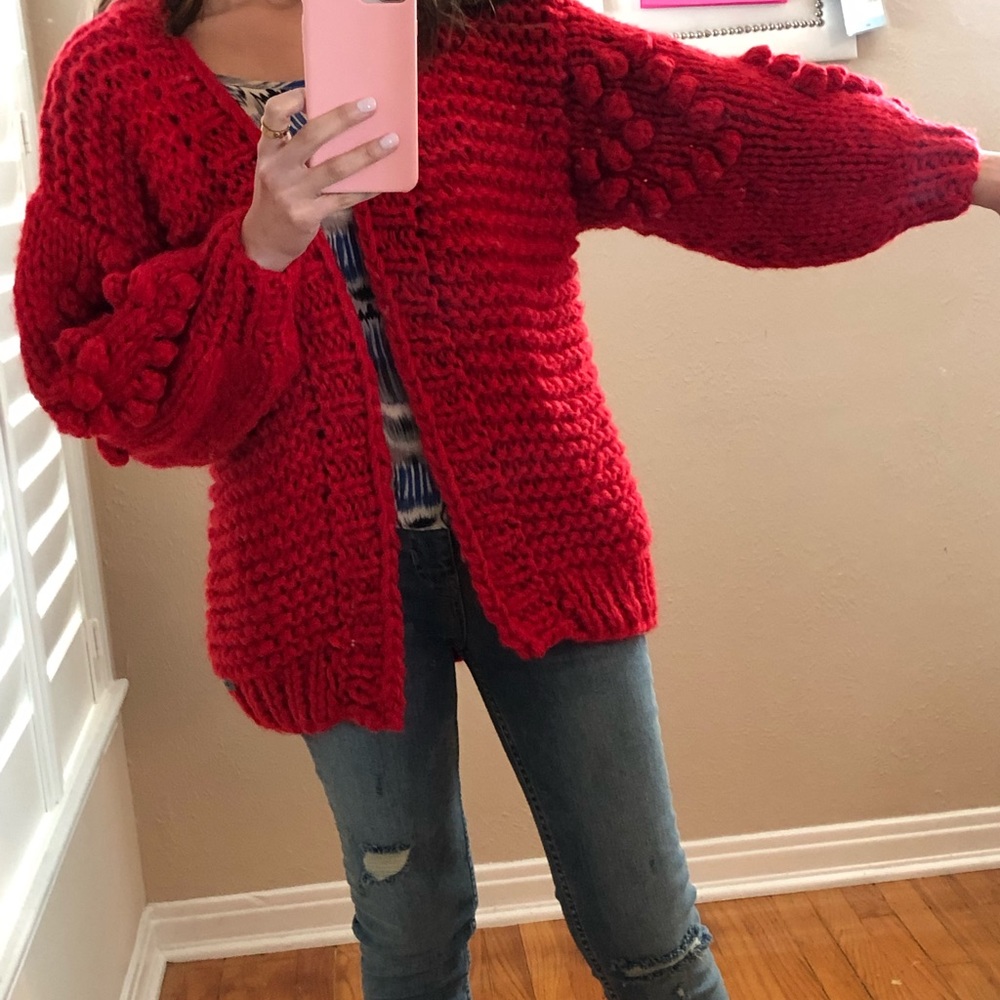 BRAND NEW APRICOT LANE Cute fluffy sweater